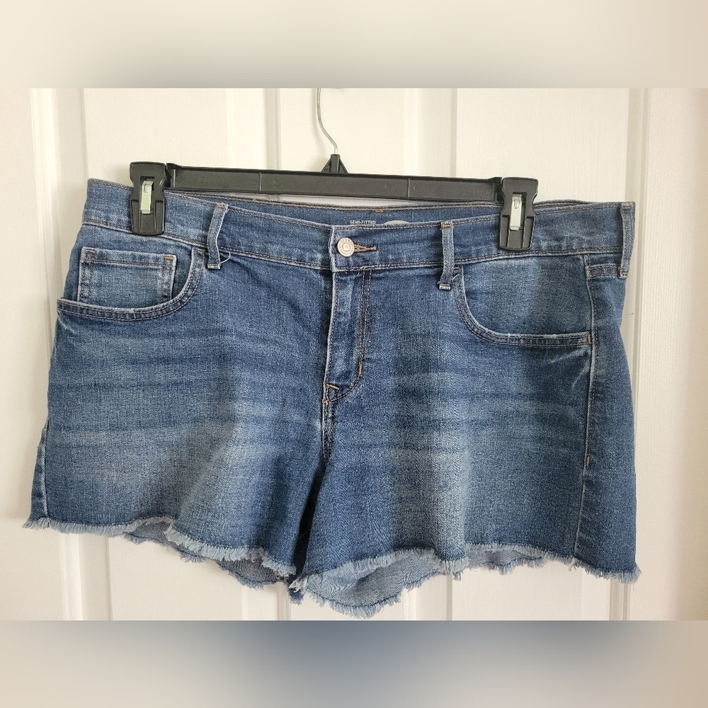 Old Navy Women's Medium Wash Semi-fitted Denim Frayed Hem Jean Shorts Size 12